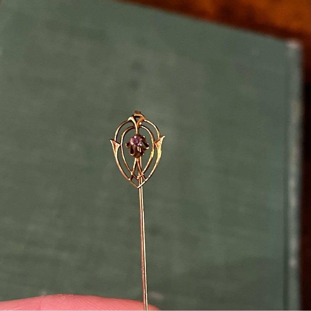 Gorgeous Antique 10k Gold Sapphire Ornate Stick Pin - Picture 5 of 6